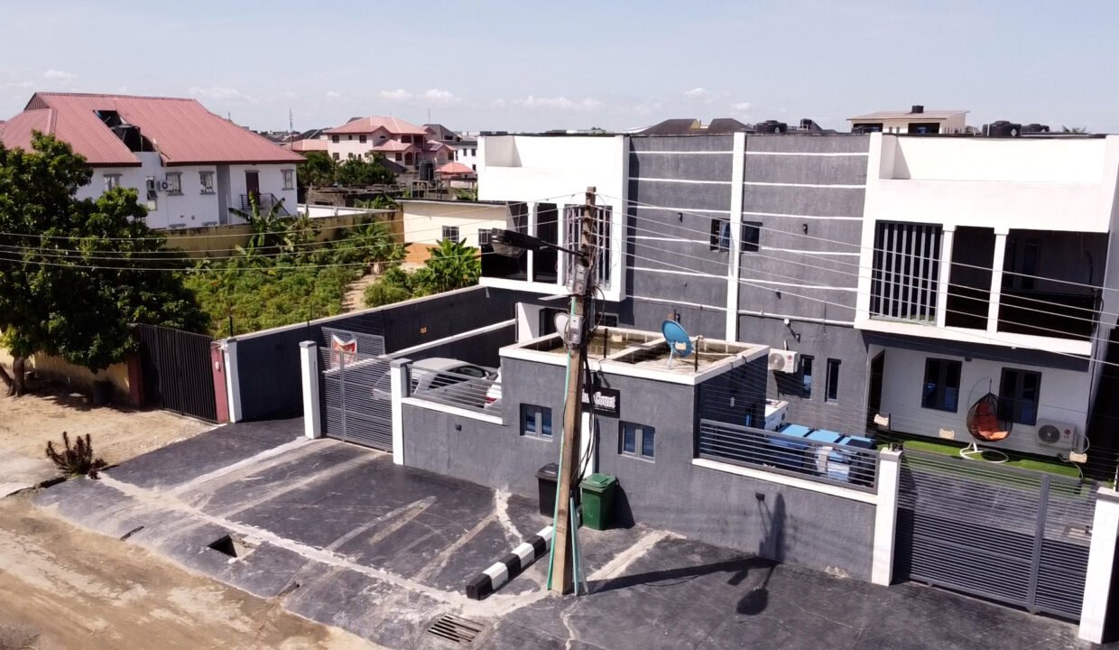 Sequence 04.00_02_41_14.Still005